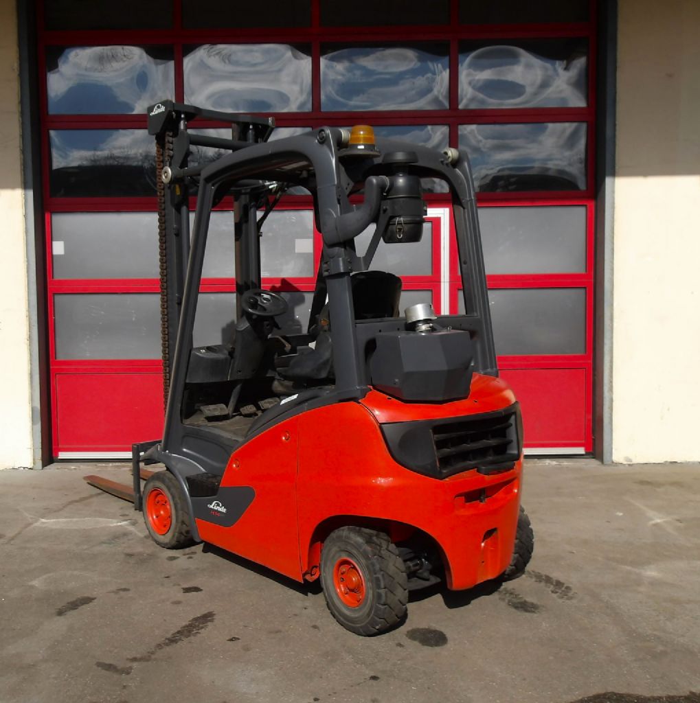 Linde-H14D-Dieselstapler www.gabelstapler-graf.de