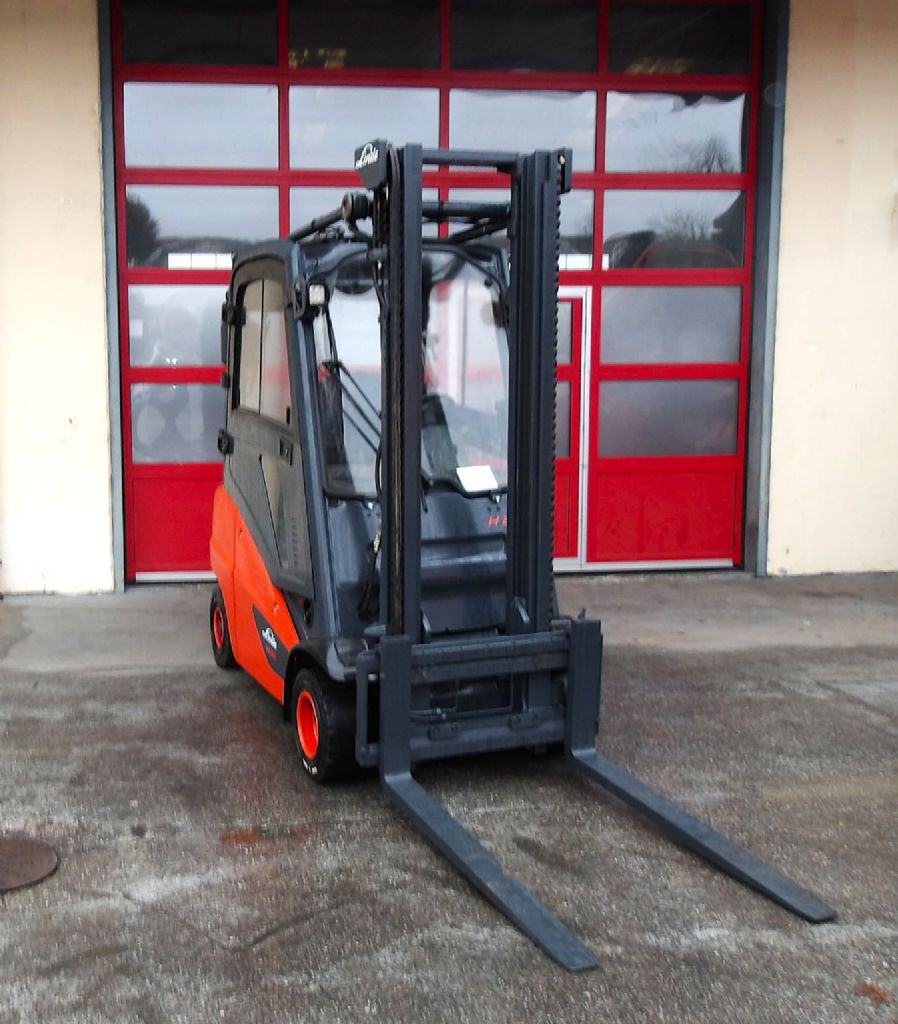 Linde-H20D-01-Dieselstapler www.gabelstapler-graf.de