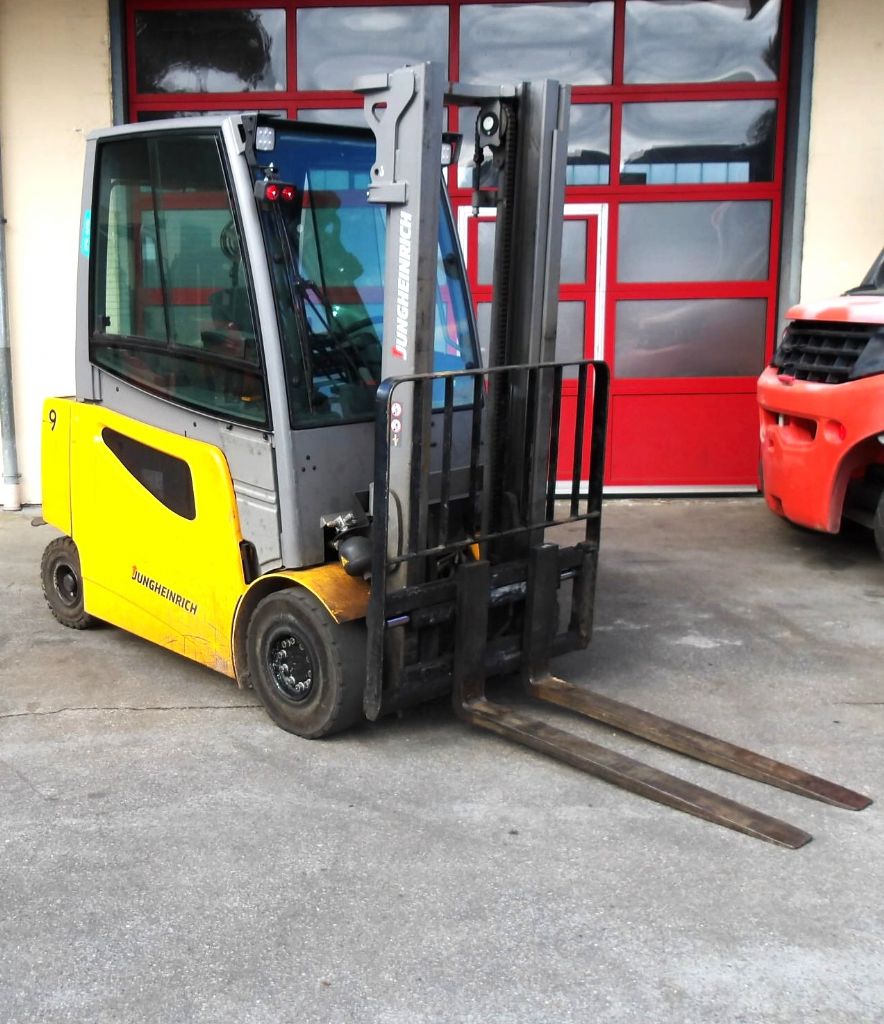 Jungheinrich-EFG 425s-Elektro 4 Rad-Stapler www.gabelstapler-graf.de