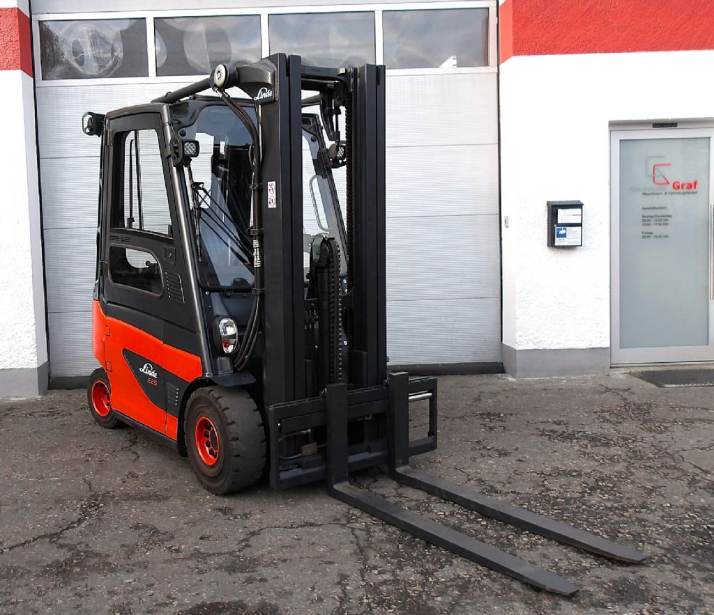 Linde-E25-01-Elektro 4 Rad-Stapler www.gabelstapler-graf.de