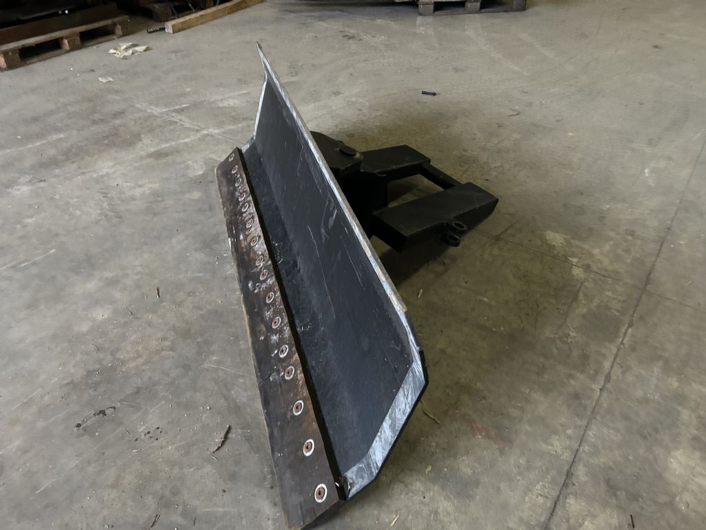 Kaup--Schneeschieber www.gabelstapler-graf.de