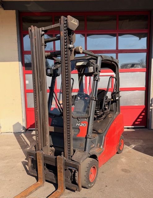 Linde-H20D-Dieselstapler www.gabelstapler-graf.de