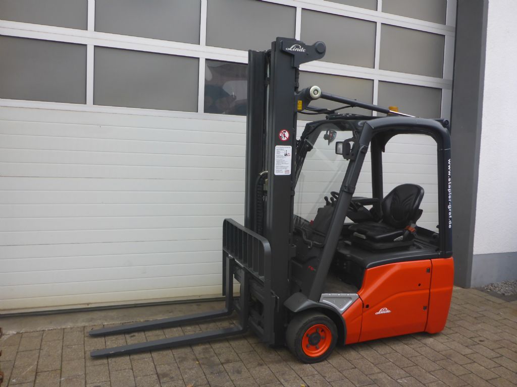 Linde-E16 C-Elektro 3 Rad-Stapler-www.stapler-graf.de