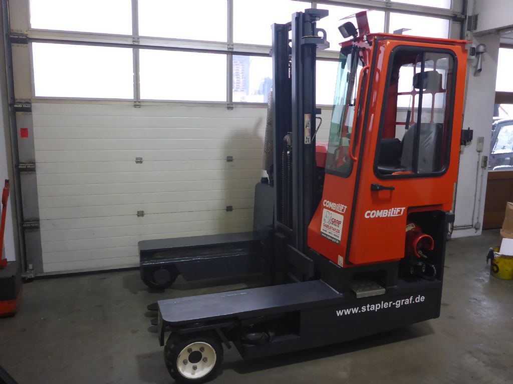 Combilift-C2500-Vierwege Seitenstapler-www.stapler-graf.de