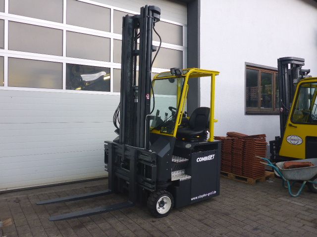 Combilift-C2500 CBE-Vierwege Seitenstapler-www.stapler-graf.de