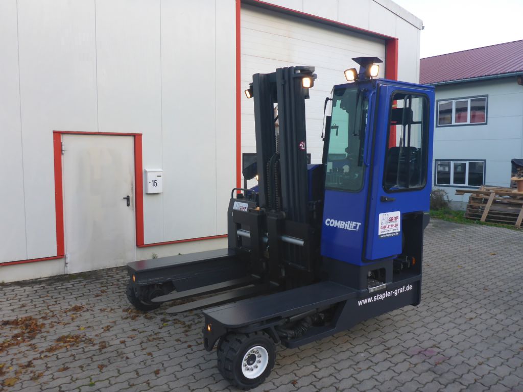 Combilift-C4000-Vierwege Seitenstapler-www.stapler-graf.de