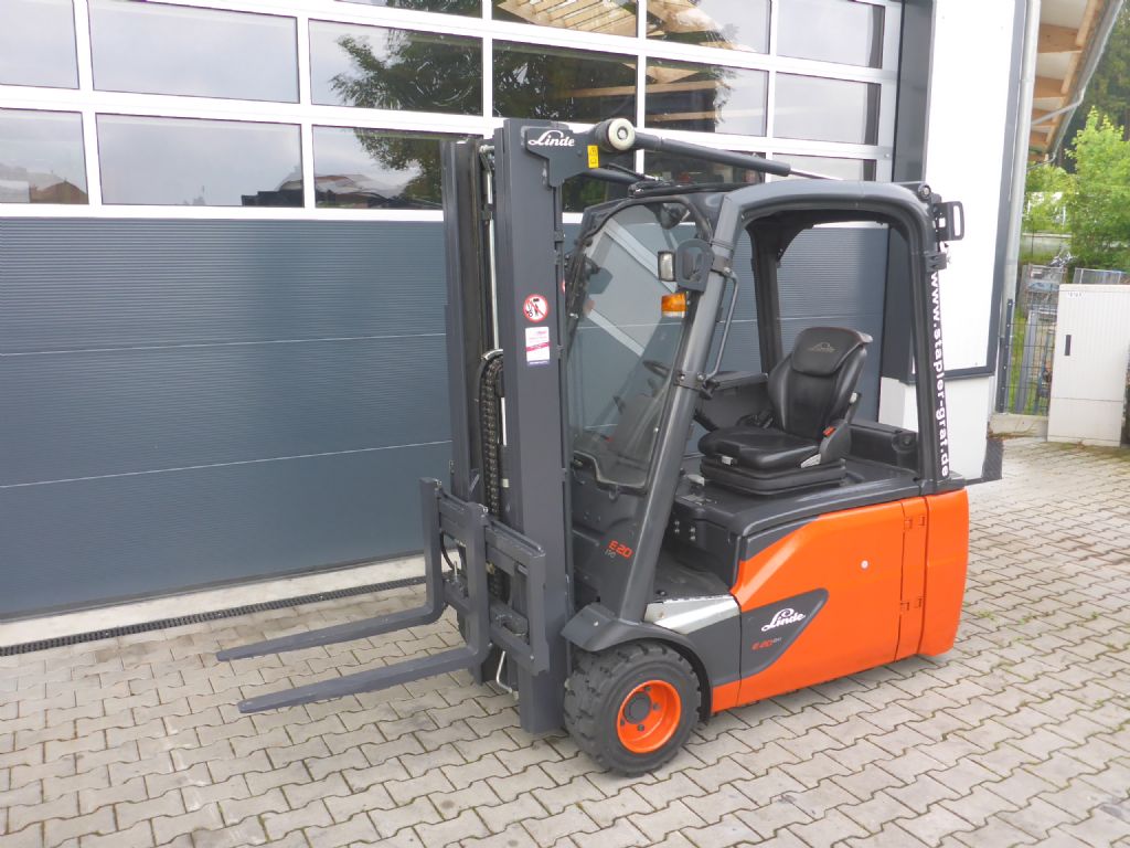 Linde-E20 L-Elektro 3 Rad-Stapler-www.stapler-graf.de