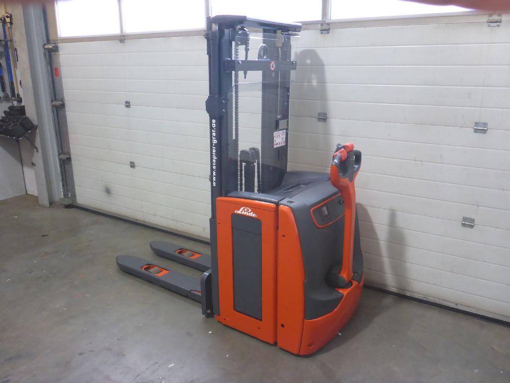 Linde--Hochhubwagen-www.stapler-graf.de
