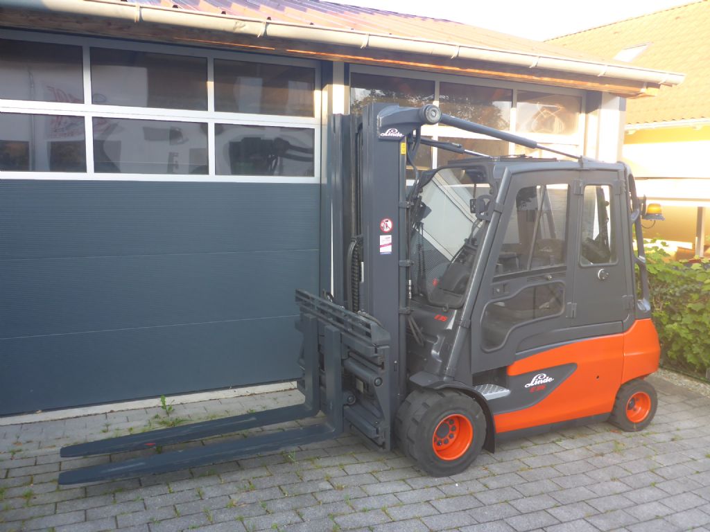 Linde-E35 L-Elektro 4 Rad-Stapler-www.stapler-graf.de