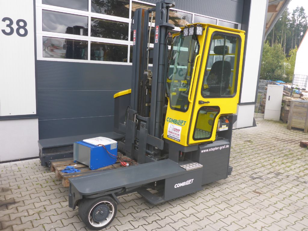 Combilift-C4000 ET-Vierwege Seitenstapler-www.stapler-graf.de