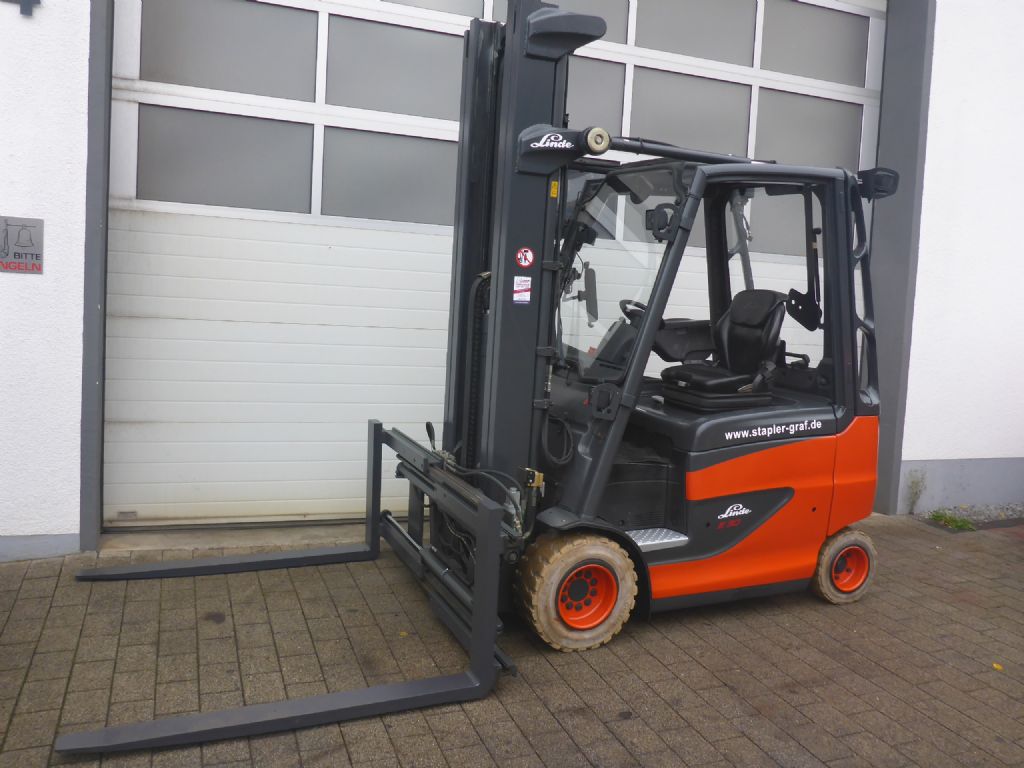 Linde-E30 HL - 01/600-Elektro 4 Rad-Stapler-www.stapler-graf.de