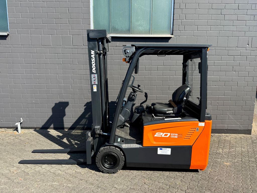 Doosan B20T-7 Elektro 3 Rad-Stapler www.graf-gabelstapler.de