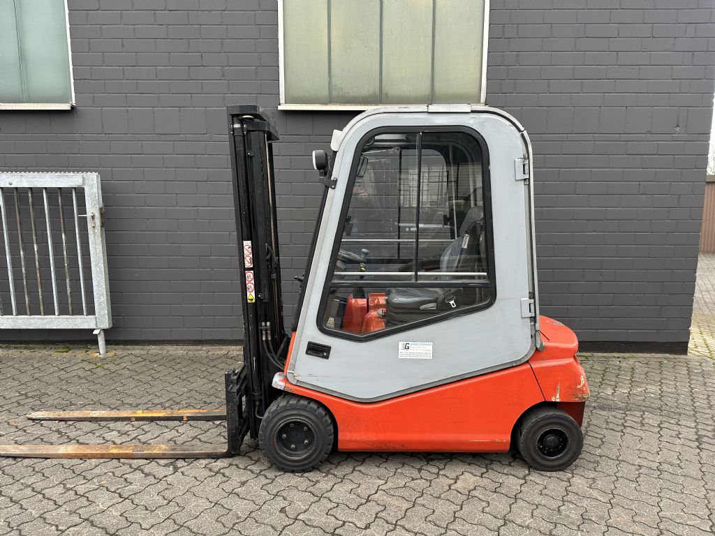 BT C4E200 Elektro 4 Rad-Stapler www.graf-gabelstapler.de