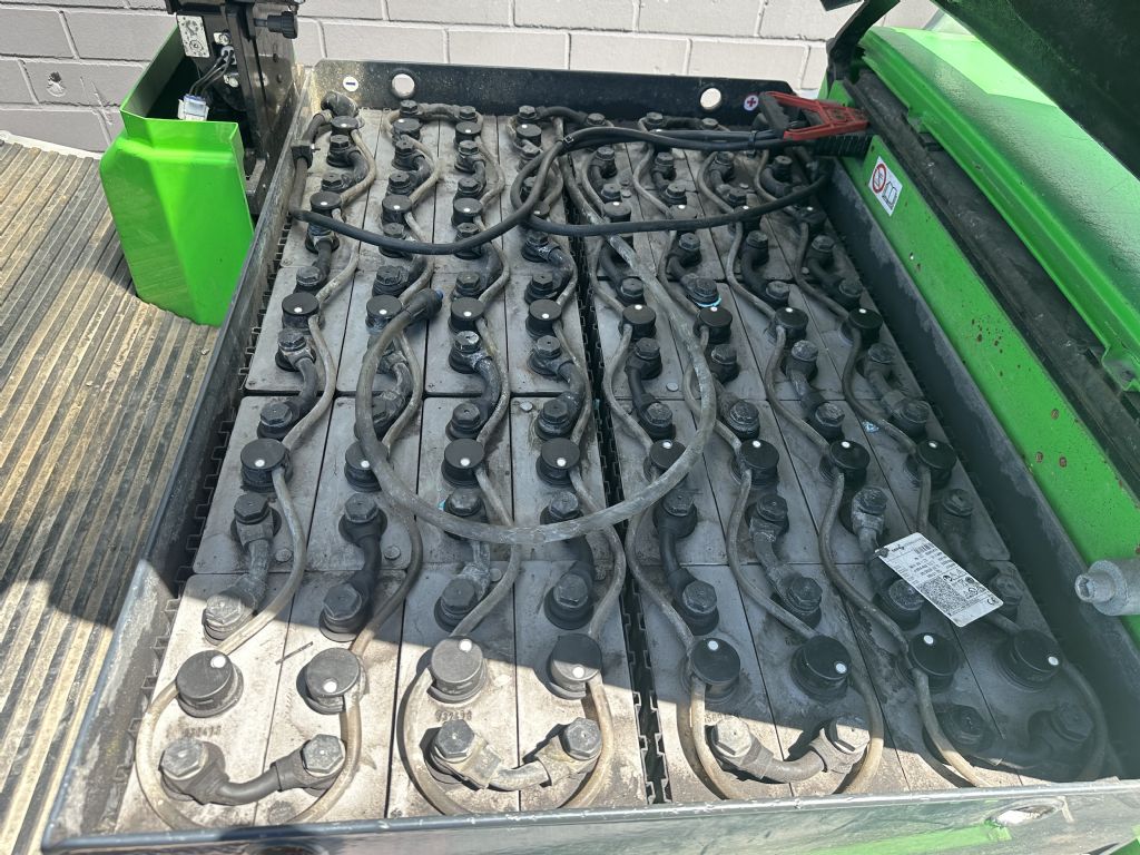 Cesab Blitz 250 Elektro 4 Rad-Stapler www.graf-gabelstapler.de Cesab Blitz 250 Elektro 4 Rad-Stapler www.graf-gabelstapler.de