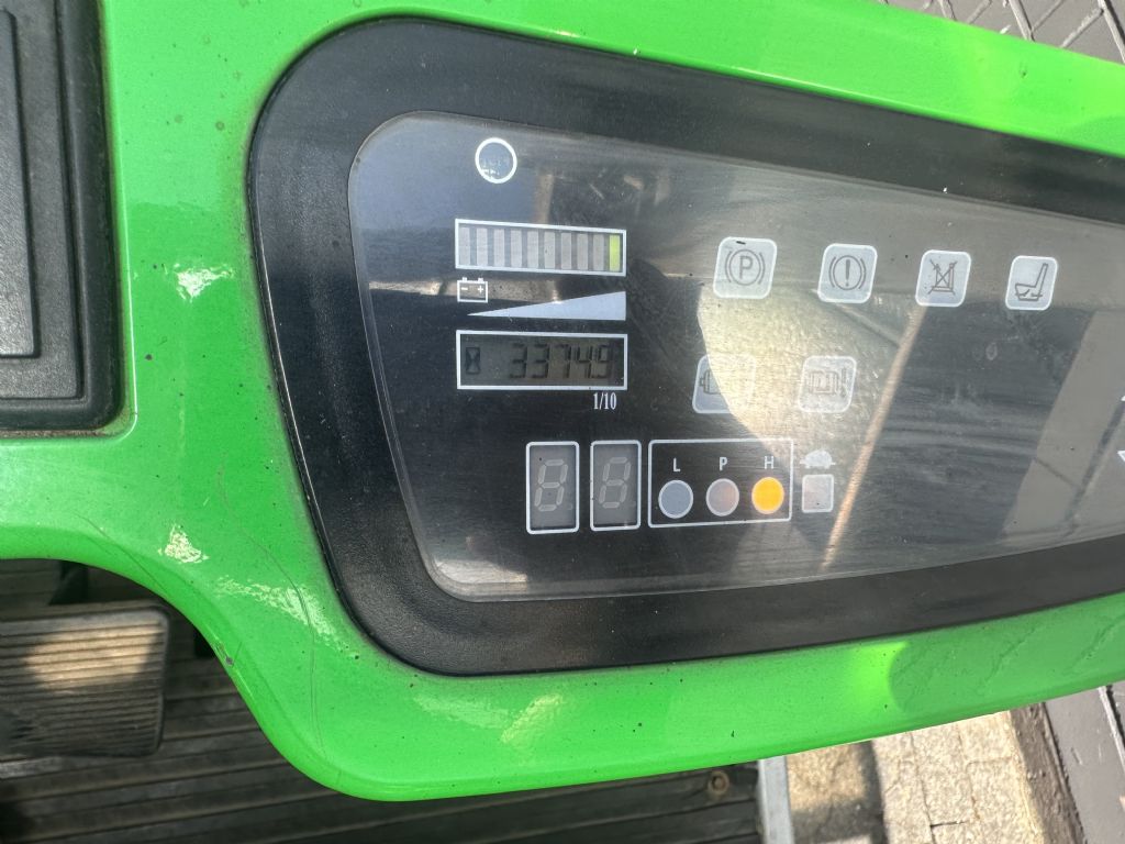 Cesab Blitz 250 Elektro 4 Rad-Stapler www.graf-gabelstapler.de Cesab Blitz 250 Elektro 4 Rad-Stapler www.graf-gabelstapler.de