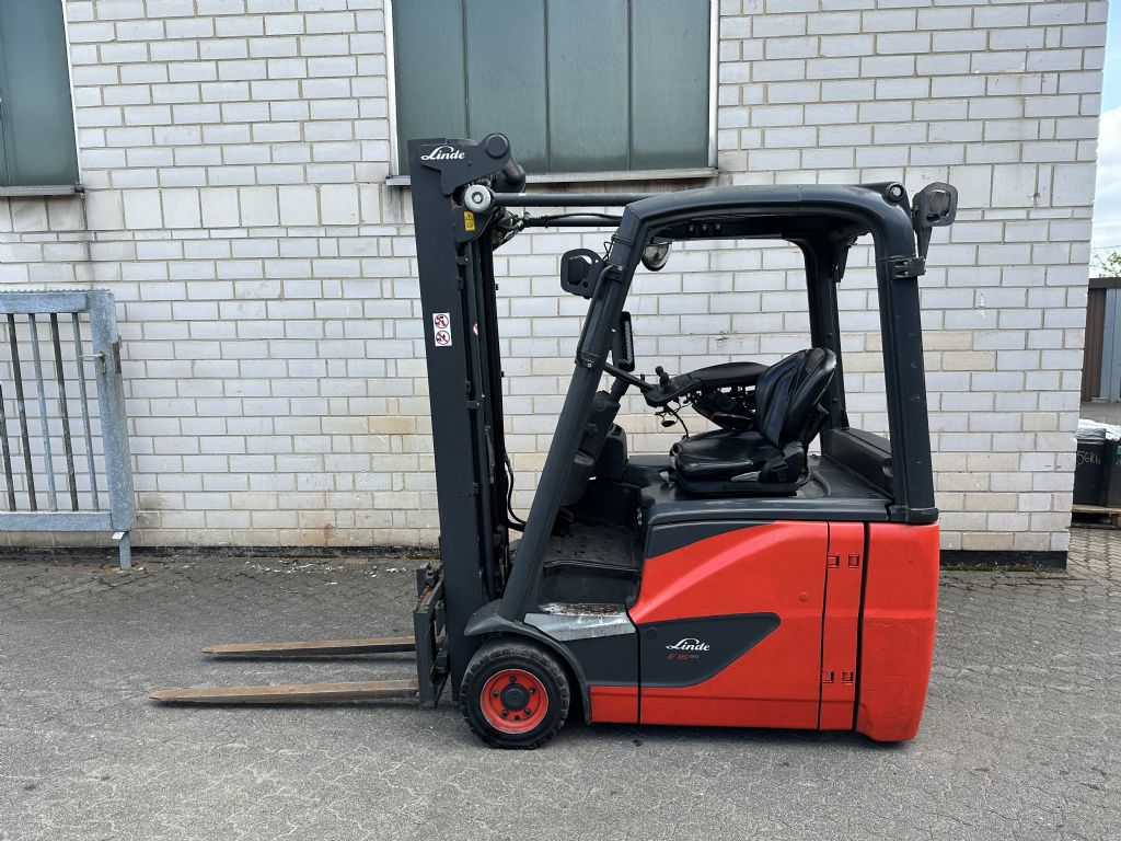 Linde E16H-02 Elektro 3 Rad-Stapler www.graf-gabelstapler.de