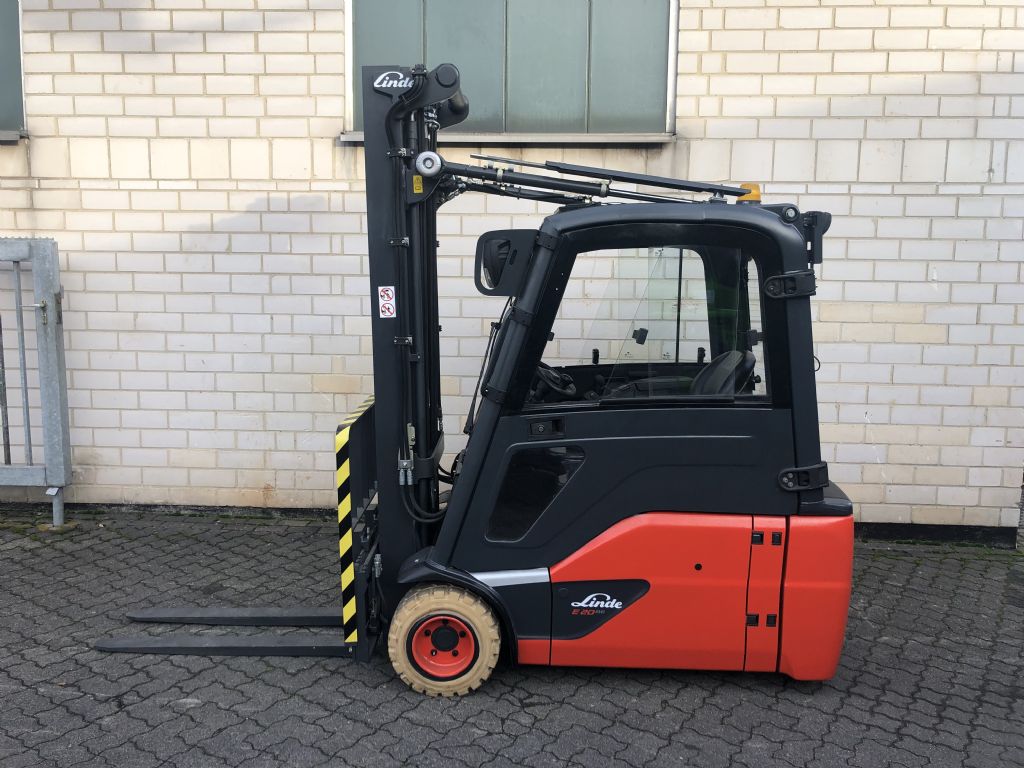 Linde E20L-02 Elektro 3 Rad-Stapler www.graf-gabelstapler.de