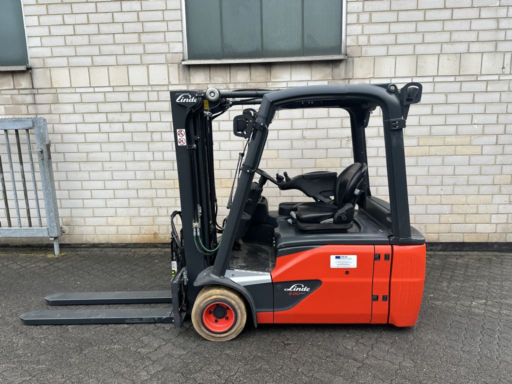Linde E20L-02 Elektro 3 Rad-Stapler www.graf-gabelstapler.de
