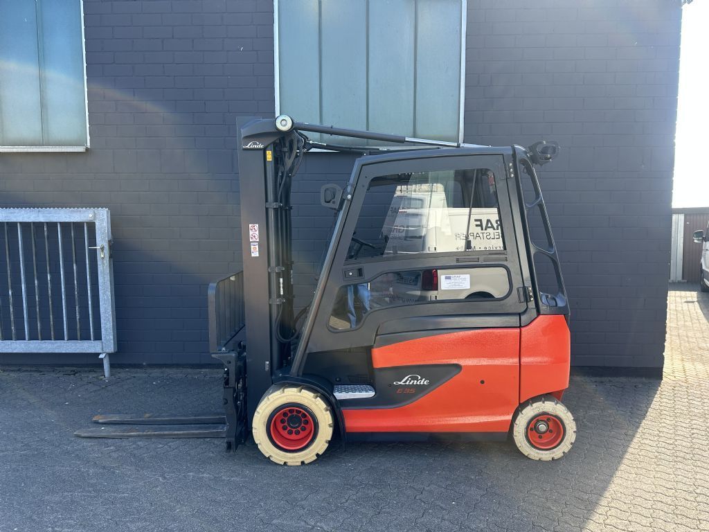 Linde E35HL-01 Elektro 4 Rad-Stapler www.graf-gabelstapler.de