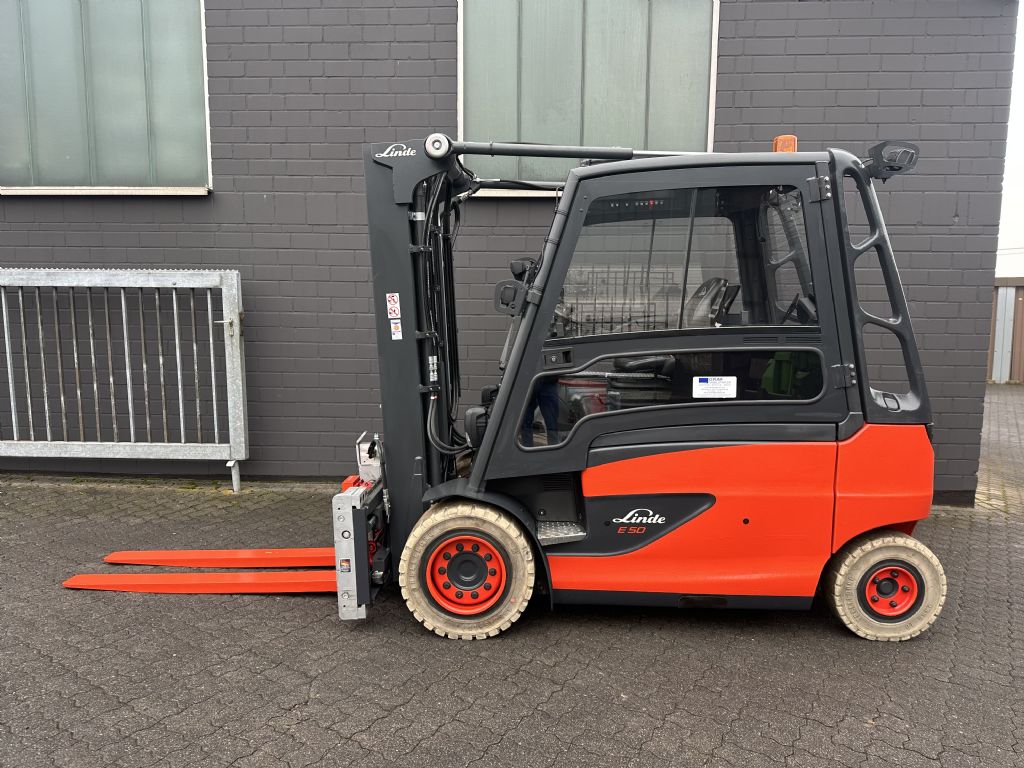 Linde E50HL-01 Elektro 4 Rad-Stapler www.graf-gabelstapler.de
