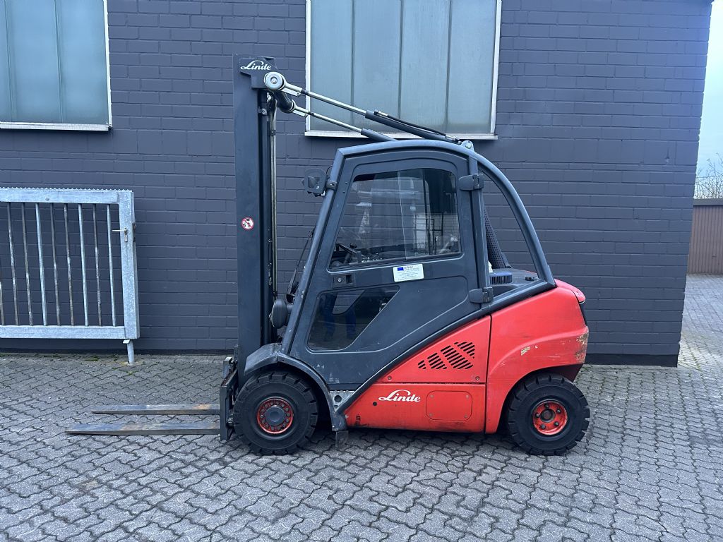 Linde H25D-02 Dieselstapler www.graf-gabelstapler.de