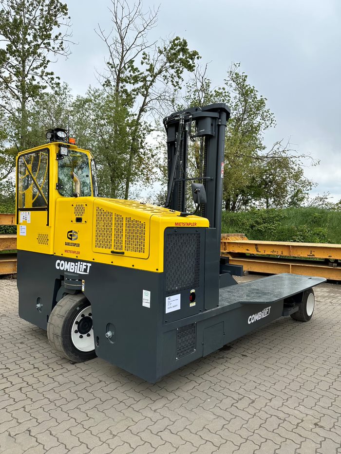 Combilift-C10000-Vierwege Seitenstapler-www.gs-gabelstapler.de