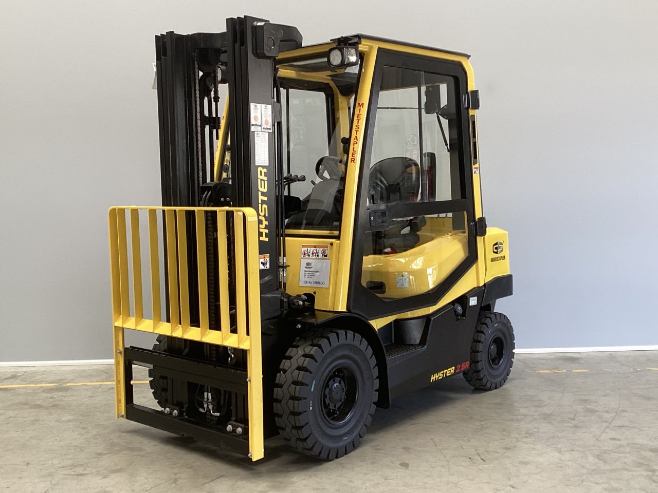 Hyster-H2.5A-Dieselstapler-www.gs-gabelstapler.de