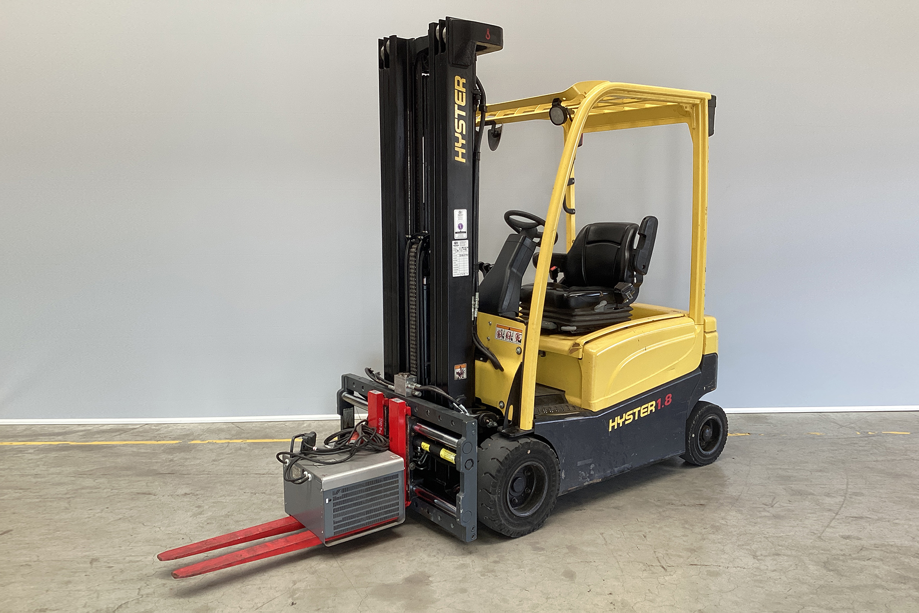 Hyster-J 1.8XN-Elektro 4 Rad-Stapler-www.gs-gabelstapler.de