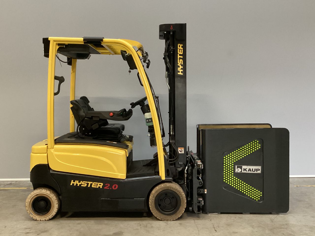 Hyster-J2.0XN/MWB-Elektro 4 Rad-Stapler-www.gs-gabelstapler.de