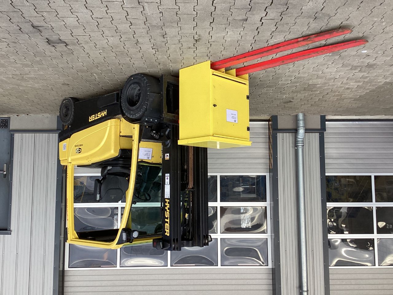 Hyster-J3.50XN-Elektro 4 Rad-Stapler-www.gs-gabelstapler.de