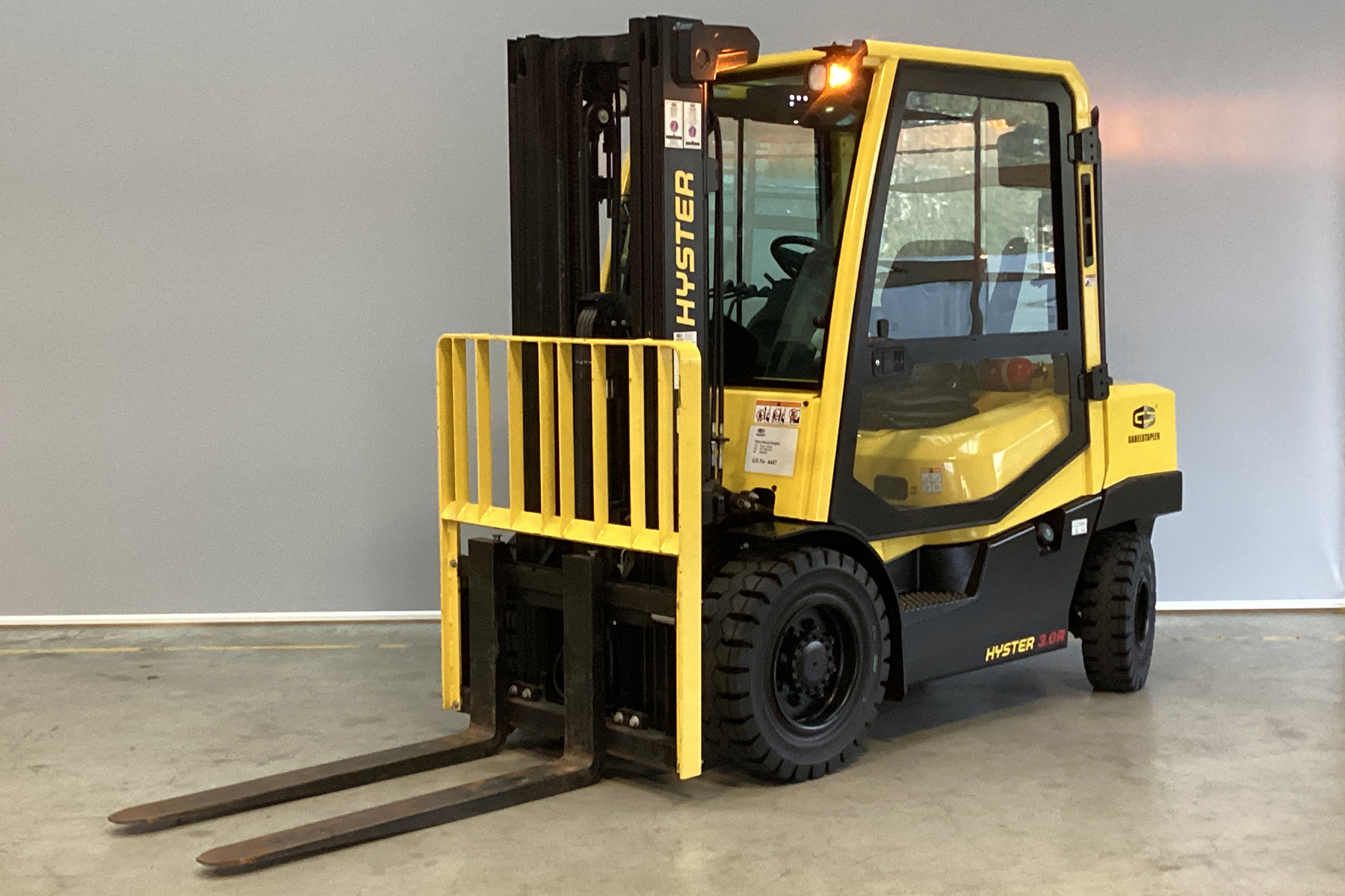 Hyster-H3.0A-Dieselstapler-www.gs-gabelstapler.de