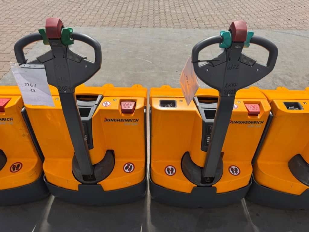 Jungheinrich EJE 220 Stunden 4200 /100x Vorhanden Akku 2024 Niederhubwagen www.gst-logistic.com Jungheinrich EJE 220 Stunden 4200 /100x Vorhanden Akku 2024 Niederhubwagen www.gst-logistic.com