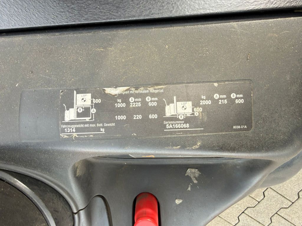 Crown DT 3040 Baujahr 2018/ Stunden 5190 Akku 2022 Hochhubwagen www.gst-logistic.com Crown DT 3040 Baujahr 2018/ Stunden 5190 Akku 2022 Hochhubwagen www.gst-logistic.com