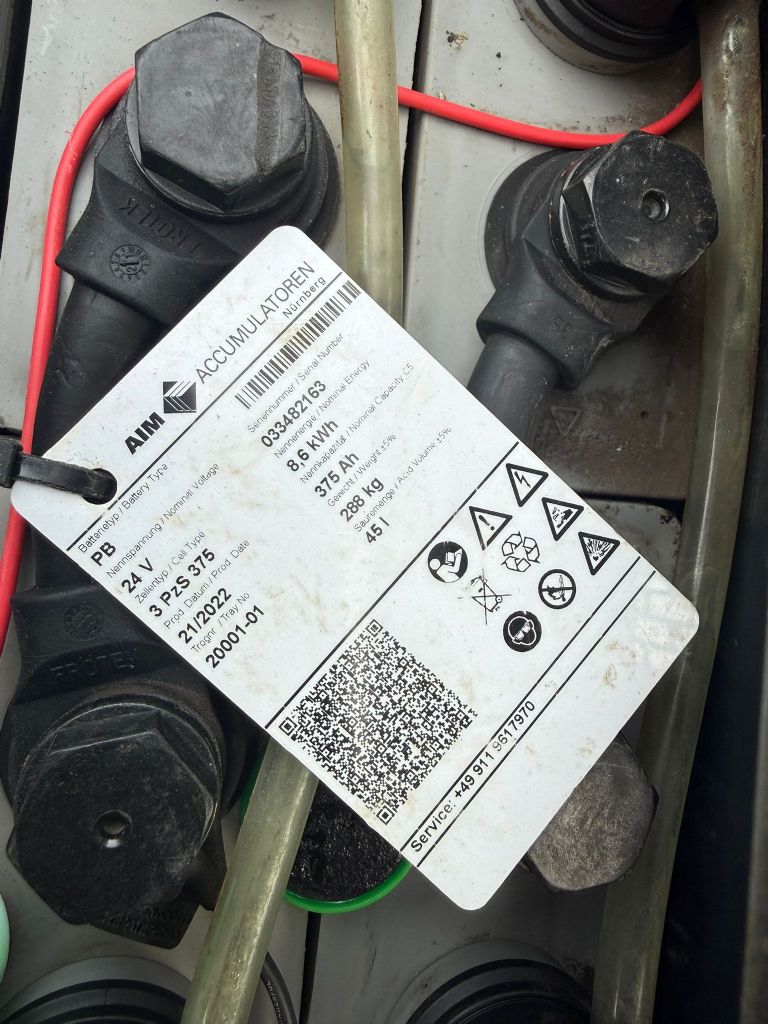 Crown DT 3040 Baujahr 2018/ Stunden 5190 Akku 2022 Hochhubwagen www.gst-logistic.com Crown DT 3040 Baujahr 2018/ Stunden 5190 Akku 2022 Hochhubwagen www.gst-logistic.com