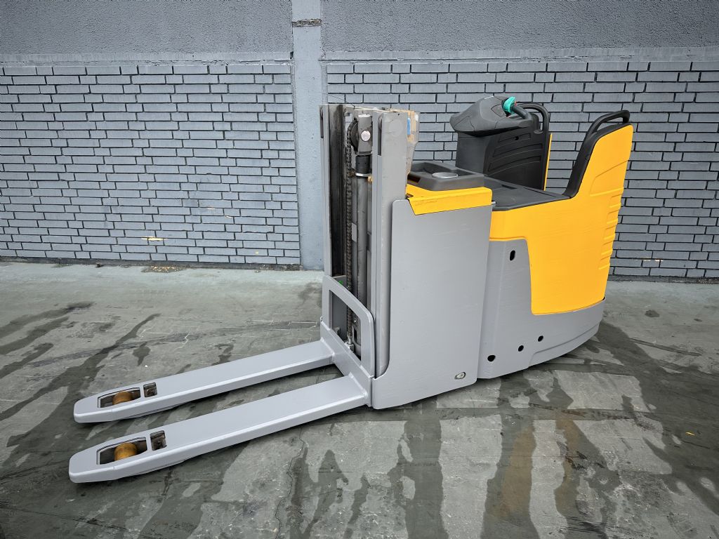 Jungheinrich ERD 220 Baujahr 2017/HH 1660/Akku 2017 / Initialhub Hochhubwagen www.gst-logistic.com