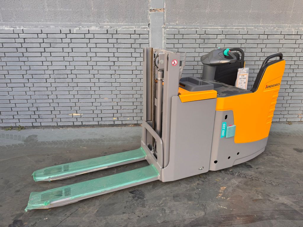 Jungheinrich ERD 220 Baujahr 2017 /Jungstars***** Akku 2024 Hochhubwagen www.gst-logistic.com