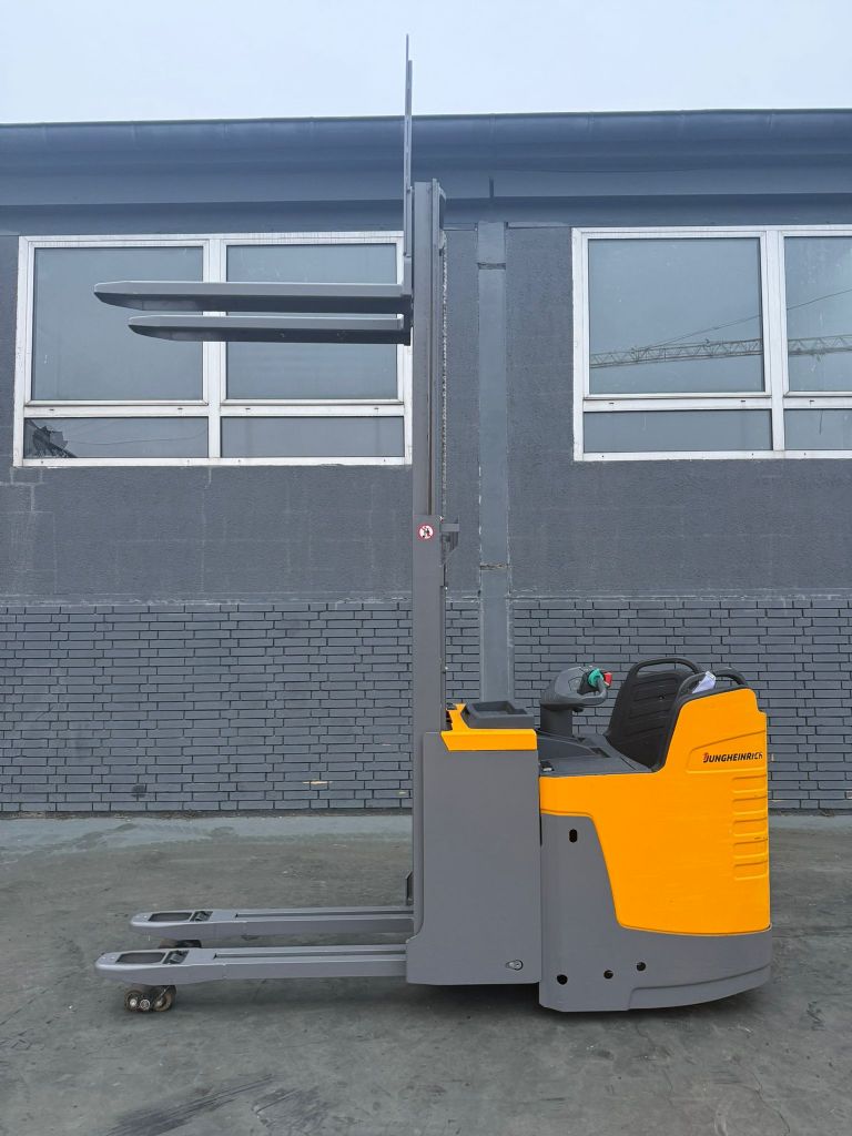 Jungheinrich ERD 220 Baujahr 2017/HH 2,56M /Akku 2019 / Initialhub Hochhubwagen www.gst-logistic.com