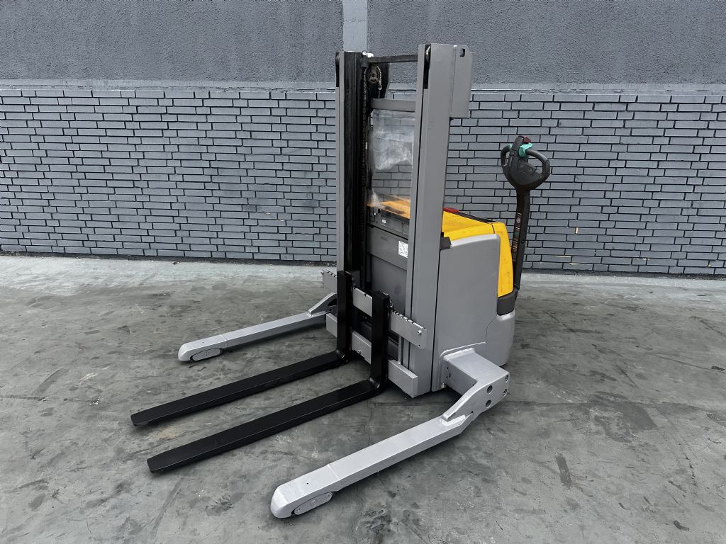 Jungheinrich EJC B 16 Baujahr 2018 Stunden 1822 / Duplex / 1600kg Hochhubwagen www.gst-logistic.com