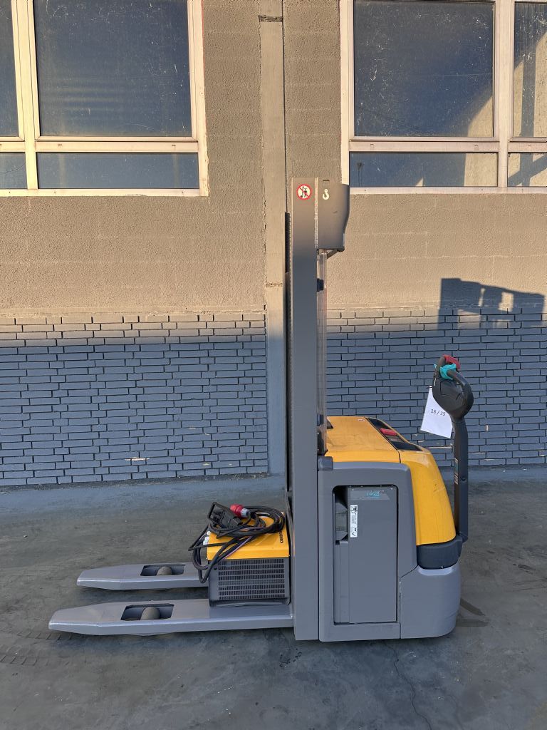 Jungheinrich ERC 212LI  Baujahr 2018 HH 3200 Akku 2018 TOP ZUSTAND Hochhubwagen www.gst-logistic.com