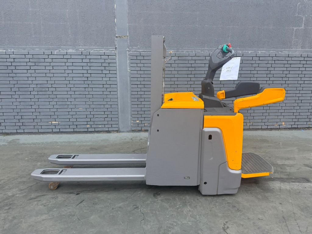 Jungheinrich ERD 220 Baujahr 2019 HH 2,1M / Duplex /Initialhub Hochhubwagen www.gst-logistic.com