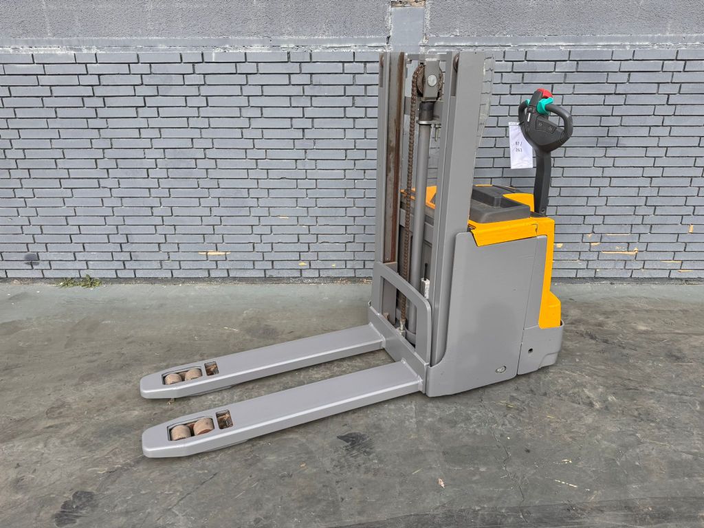 Jungheinrich EJD 220 Baujahr 2019 Stunden 3887 HH 2010 Hochhubwagen www.gst-logistic.com