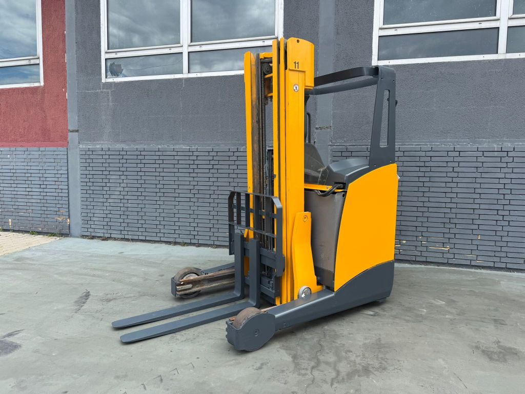 Jungheinrich ETV 216 Baujahr 2004 / Akku 2016 / HH 5300 Schubmaststapler www.gst-logistic.com