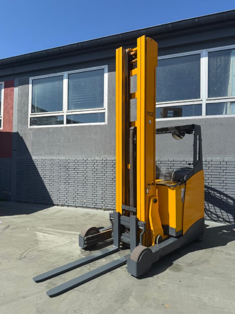 Jungheinrich ETV 325 Baujahr 2012 / HH 8420 Akku 2012 Reach Truck www.gst-logistic.com