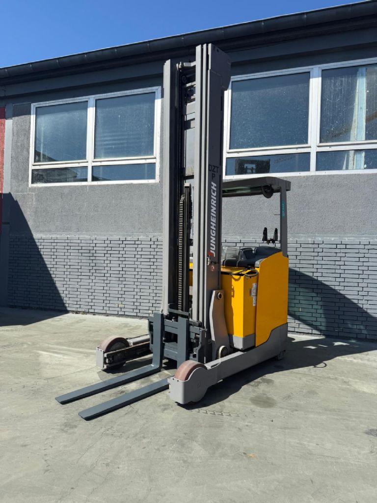 Jungheinrich ETV 325 Baujahr 2016 / HH 8420 Akku 2016 Schubmaststapler www.gst-logistic.com