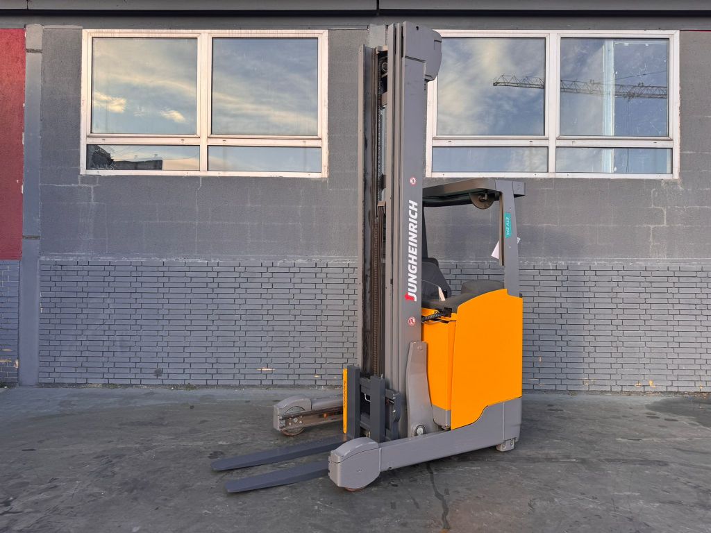 Jungheinrich ETV 216 Baujahr 2017 / HH 8,42M /Akku 2023 Schubmaststapler www.gst-logistic.com