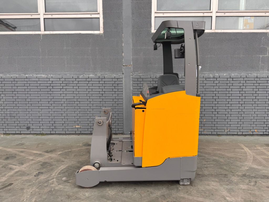 Jungheinrich ETV 216 Baujahr 2018 / HH 10,25M /Kamera/TOP ZUSTAND Schubmaststapler www.gst-logistic.com