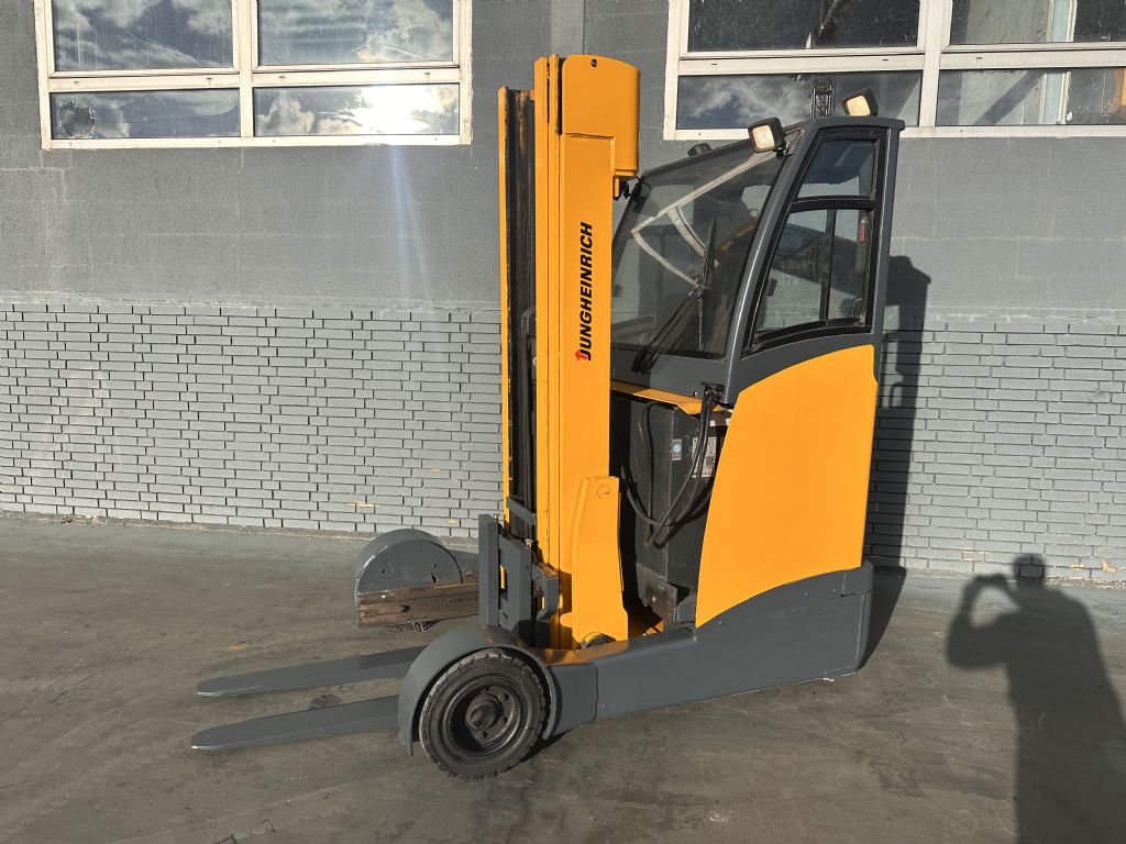 Jungheinrich ETV C 20 Baujahr 2012/Akku 2017/ Stunden 10449 Schubmaststapler www.gst-logistic.com