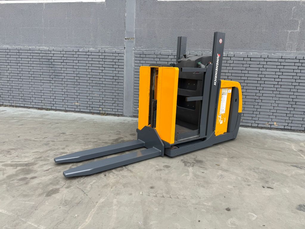 Jungheinrich EKS 110 Baujahr 2016 / HH 1800 / Stunden 3174 Hochhubkommissionierer www.gst-logistic.com