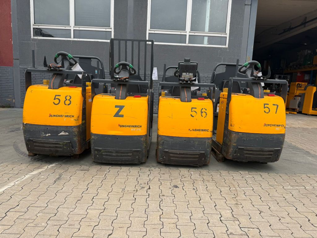 Jungheinrich ECE 225 XL Baujahr 2013 Paket Preis 2000€ Netto Niederhubkommissionierer www.gst-logistic.com Jungheinrich ECE 225 XL Baujahr 2013 Paket Preis 2000€ Netto Niederhubkommissionierer www.gst-logistic.com