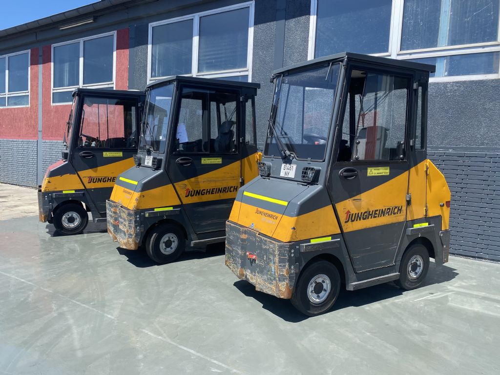 Jungheinrich EZS 5100-4 Baujahr 2016 Stunden 7600 3x Vorhanden Schlepper www.gst-logistic.com
